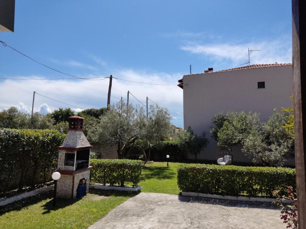 Elina House 2 Villa Nikiti  Luaran gambar